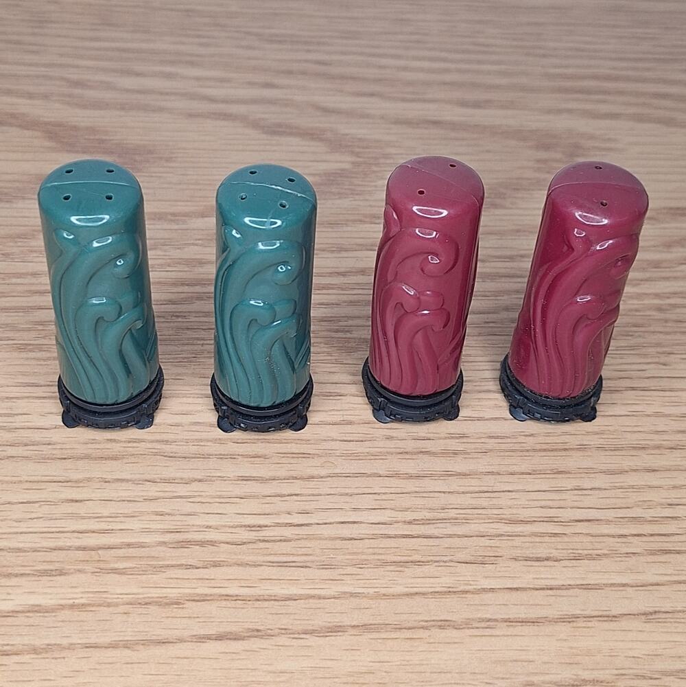 Vintage Superlon Products Chicago Plastic Salt Pepper Shakers Flame Swirl Set 4